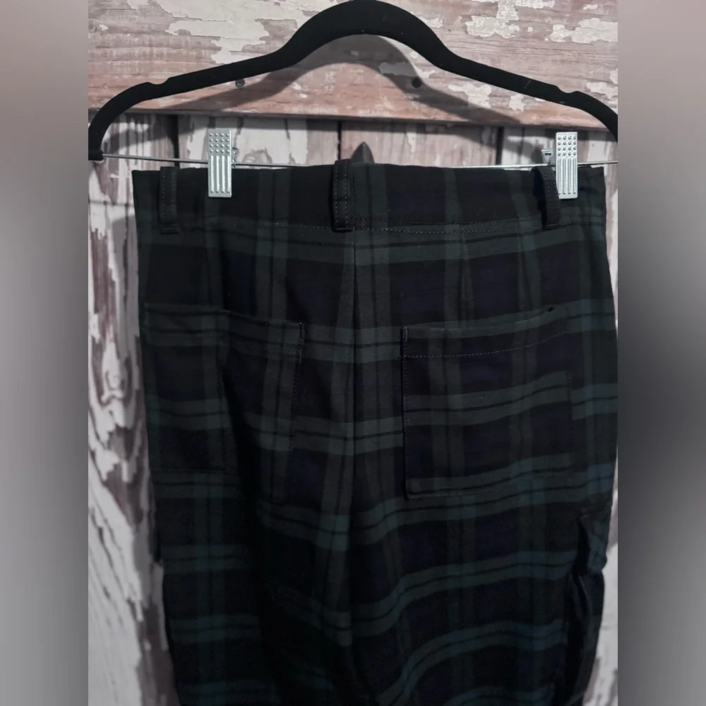 Free People Plaid Cropped Pants Green Size 4